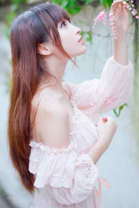 很黃很色裸乳視頻網站