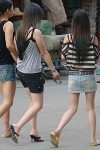 美女和帥哥親嘴視頻